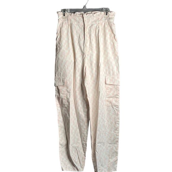 BP Pink and White Checkered High Waisted Cargo Pants Size Small - Picture 1 of 11